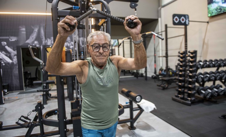 Emídio Santos, com 78 anos, começou a dedicar-se ao exercício físico após a reforma