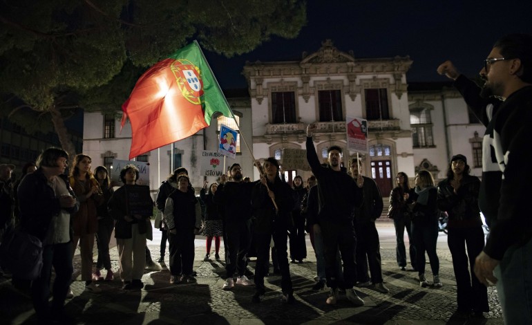 Manifestação em Leiria pelo direito à habitação
