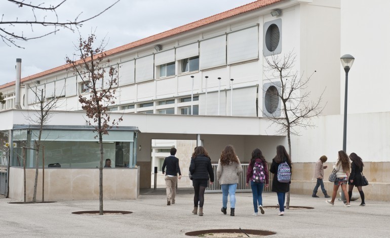 greve-deixa-centenas-de-alunos-sem-escola-na-regiao