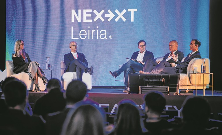 entre-passado-e-futuro-nexxt-promove-debate-sobre-defesa-no-castelo-de-leiria