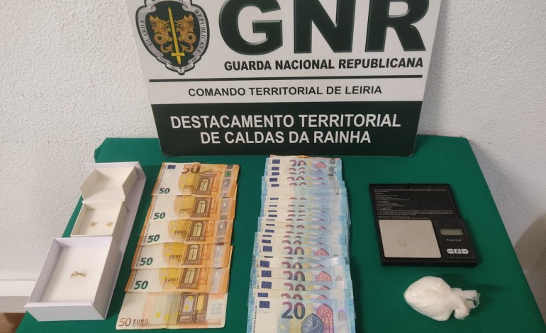gnr-detem-seis-pessoas-entre-elas-uma-menor-por-trafico-de-estupefacientes