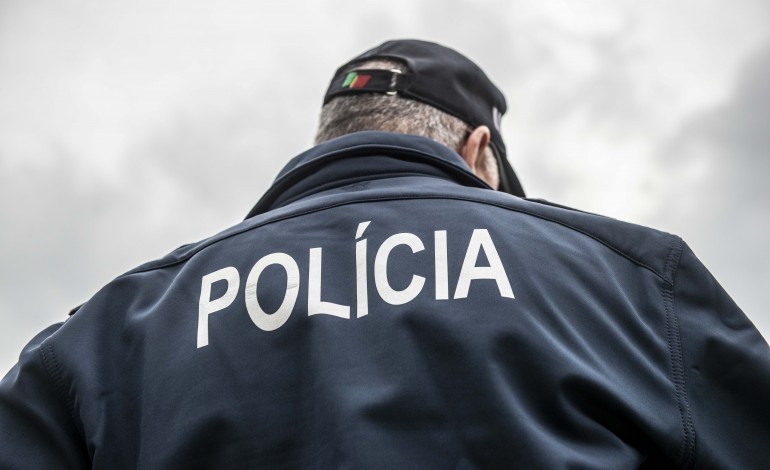 tres-jovens-agredidos-com-facas-junto-a-bar-em-leiria