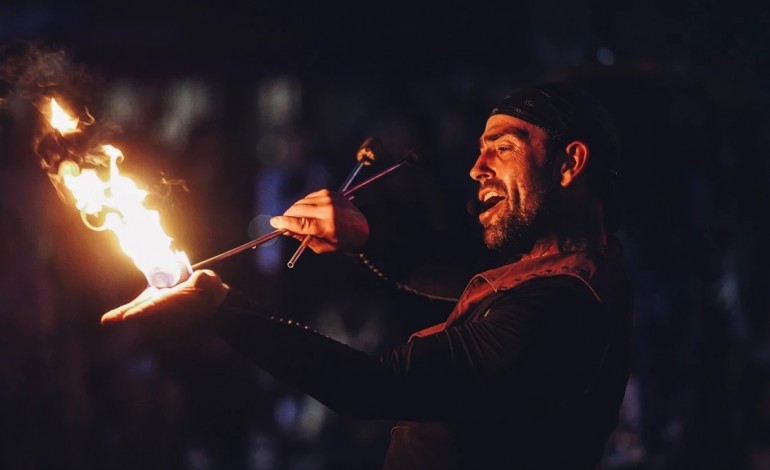 um-espectaculo-de-fogo-sete-vezes-premiado-no-fim-de-semana-gordo-do-festival-acaso-em-leiria-e-batalha