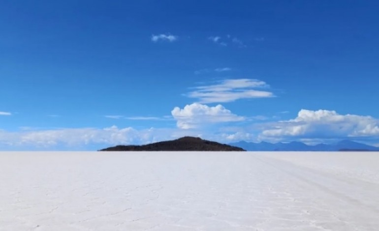 Salar de Uyuni e a Isla Incahuasi, na Bolívia