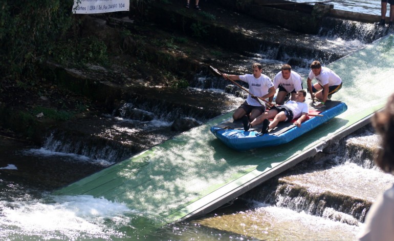 cortes-recebe-14a-regata-de-jangadas-do-rio-lis